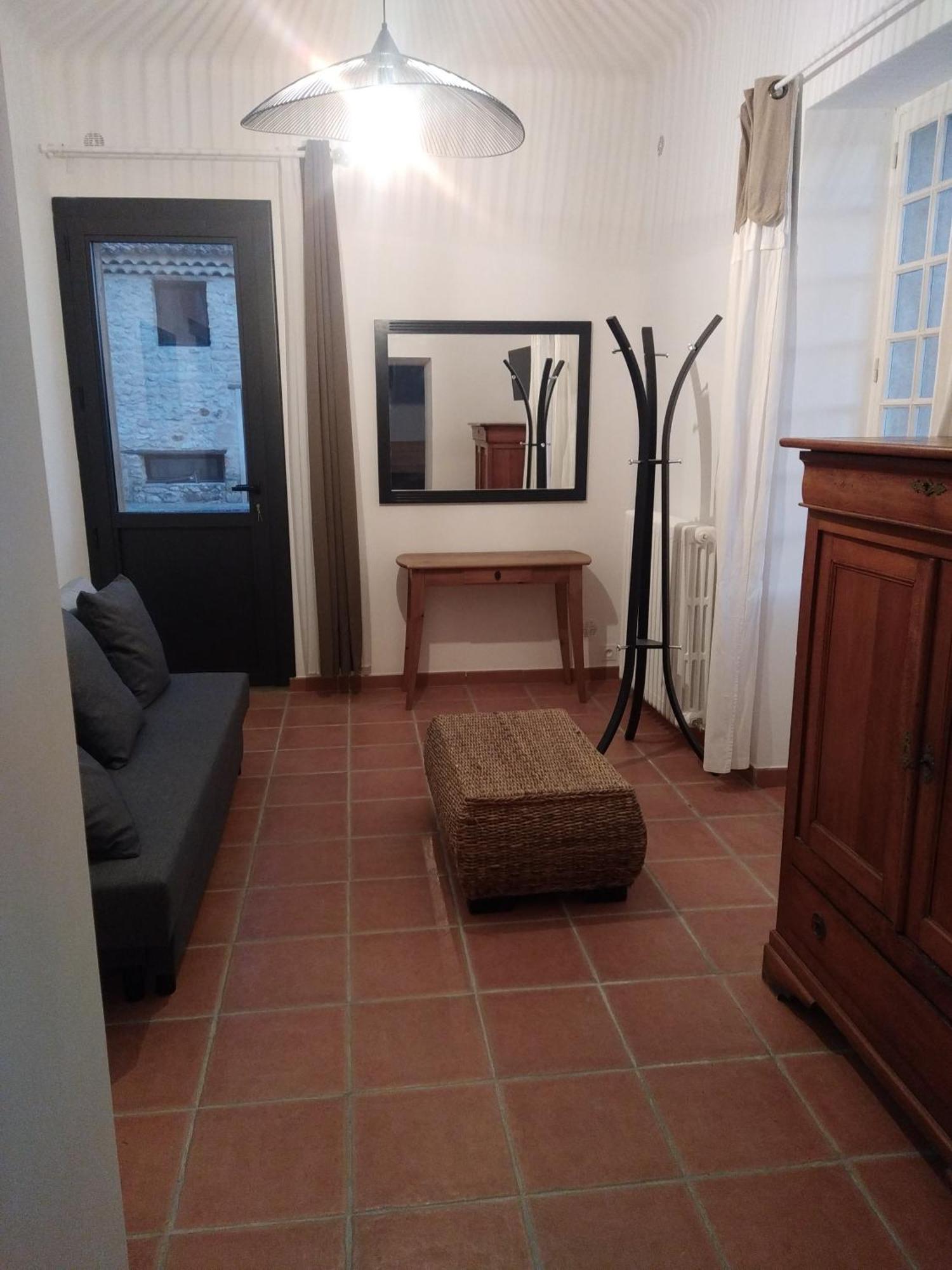 Mas De La Sauline Bed & Breakfast La Roque-d'Antheron Dış mekan fotoğraf